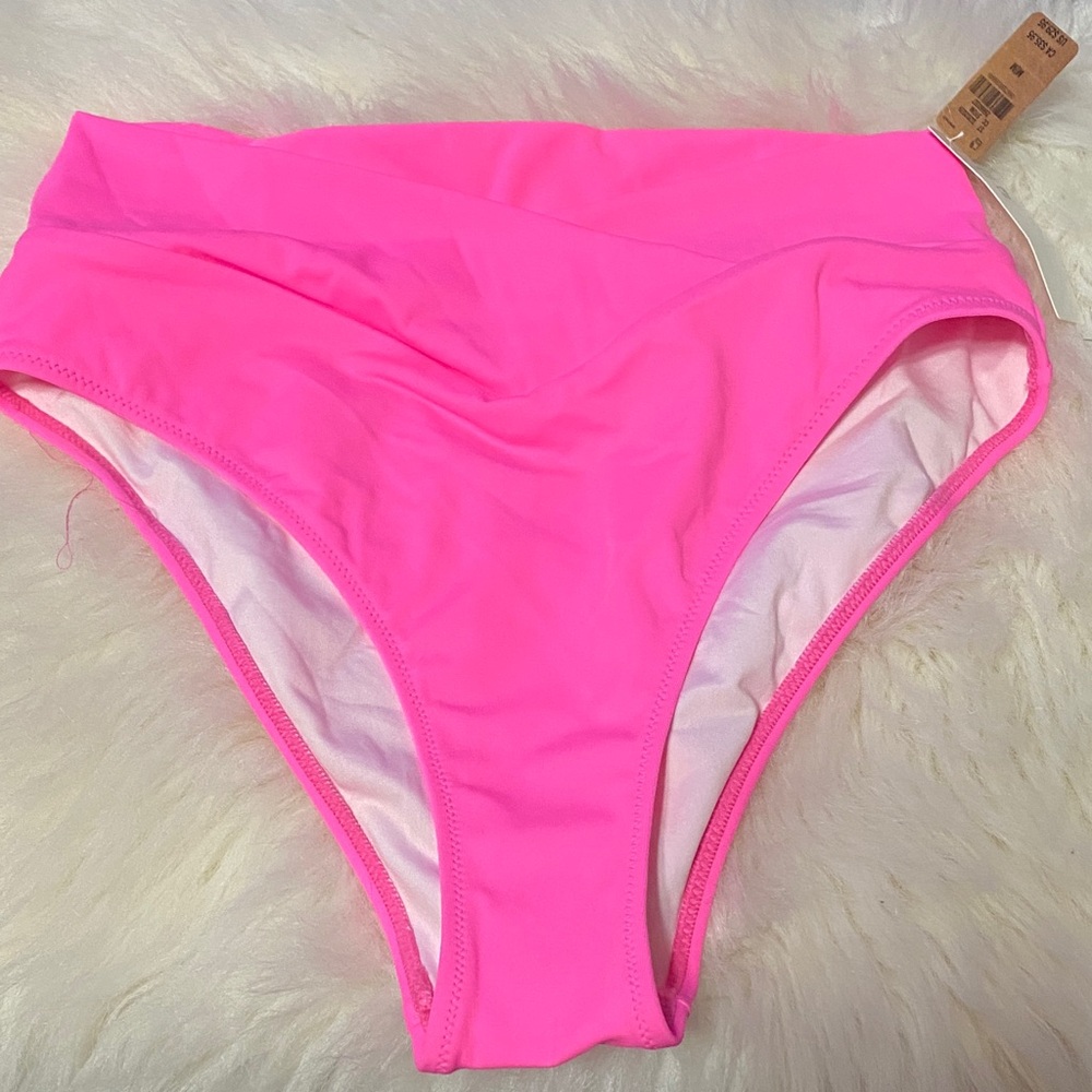 Victoria Secret PINK Women's Pink Swim Bottom size medium NWT